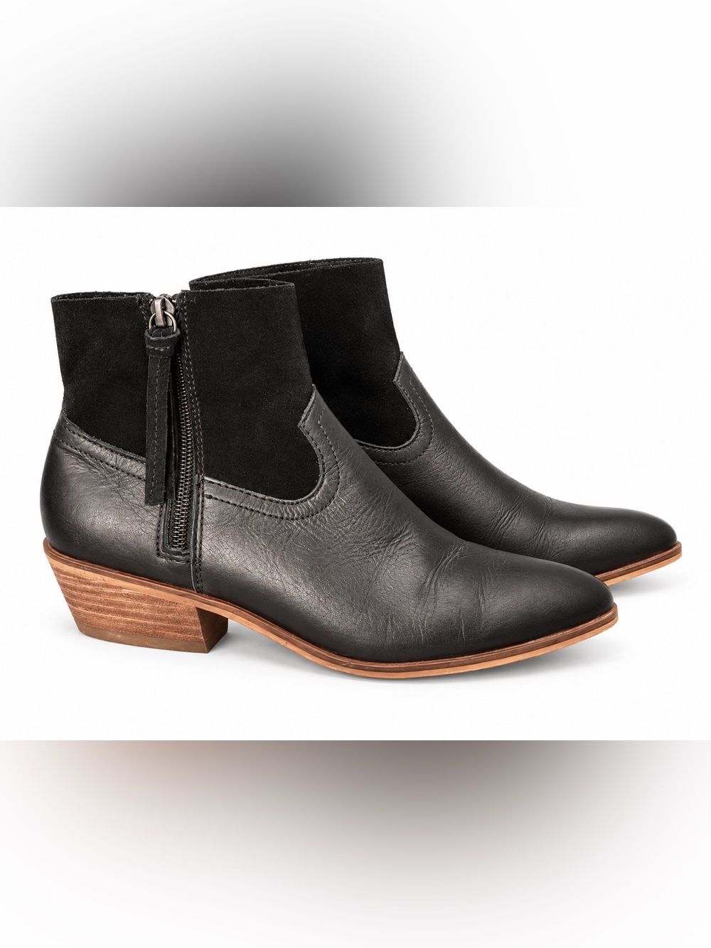 Frye and Co. black ankle booties – size 7.5